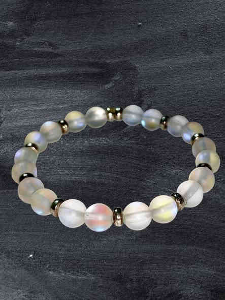 دلال وجمال الأحجار الكريمة سوارات نسائية ورجالية حجر النيشابوري الأصلي ذمة وحجر الازوارد وحجر المرجان وحجر القمر الأصلي ذمة تعمل هذه الأحجار العلاجية المفاصل والأعصاب وعلاجة الشقيقة وألم الرأس وتعطي الطاقة الإيجابية وطرد الطاقات السلبية من الجسم وتعطي المحبة بين الناس  تعالج العين والحسد والنفس والمس والتابعة وكل أعمال السحر وتعطي الراحة النفسية بإذن الله وكل سوار وسعرة يوجد جملة ومفرد. يوجد توصيل ***********       ***********
