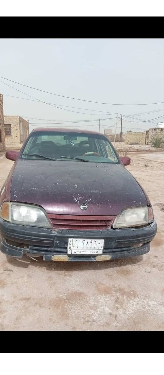 وبل وميكه اللبيع ومراوس التفاصيل داخل الصوره
