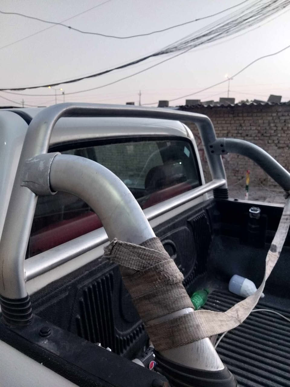 بيك أب تايكر  موديل ١٨ بغداد باسمي مكفولة كلشي بيها شغال سنوية ٢٨ محركها ٢٤٠٠ مسيوبيشي مكفول موجودة في بغداد السعر المطلوب ٨٧ ورقة للاتصال ***********  موجود واتساب
