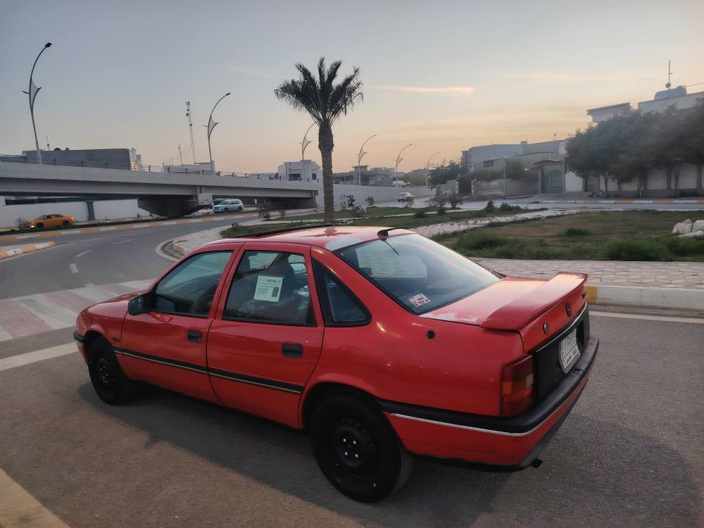 سياره اوبل فكترا موديل 91 حجم 18 سياره نظيفه كولشي مابي شرط بدون ضربه سنويه مشروع وطني لل 2029 بي دفتر بنزين كهربائية كلها شغال تخم صدر جديد سعر 43وبي مجال بسيط عنوان كركوك رقم هاتف *********** كركوك, العراق
