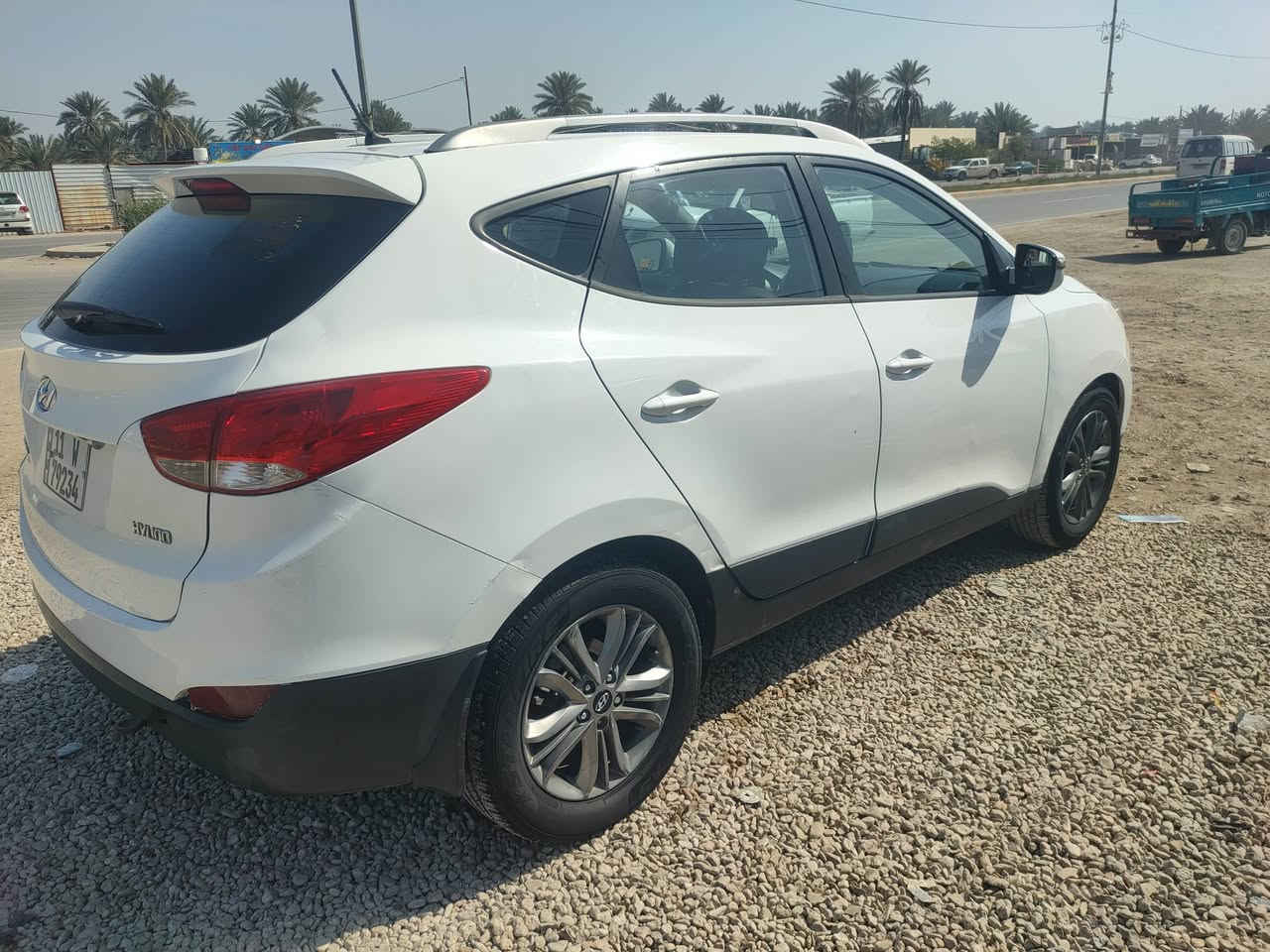 السلام عليكم للبيع فقط موديل 2015 خليجي قطعتين تبريد لسياره بيه صبغ 3 قطع بدون اي ضرر داخلي جاهزة لسياره رقم بغداد بااسمي السعر 135 وبيه مجال قليل الشراي يتصل ممتواجد على النت مكان السياره بابل المسيب ***********
