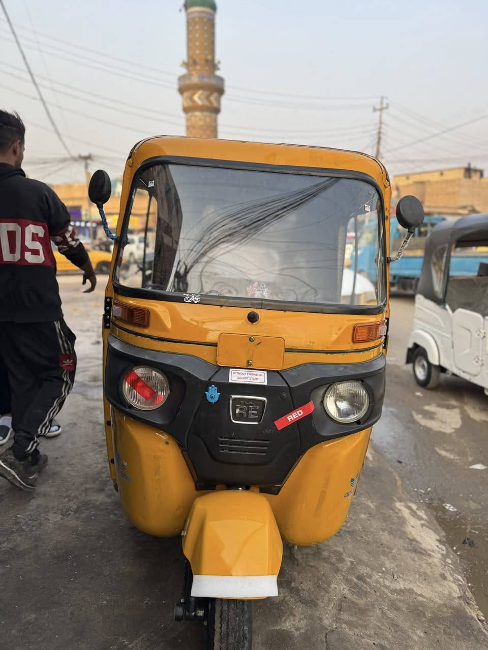 السلام عليكم تكتك للبيع 2018/12/26 رقم وسنويه مكفوله كفاله عامه معمر بس دوس مكينه تجفيت شركه جادر جامه سفاري تخم تاير كله جديد جاهزه للشارع السعر 5400 وبيها  مجال مكاني الامين الثانيه ***********
