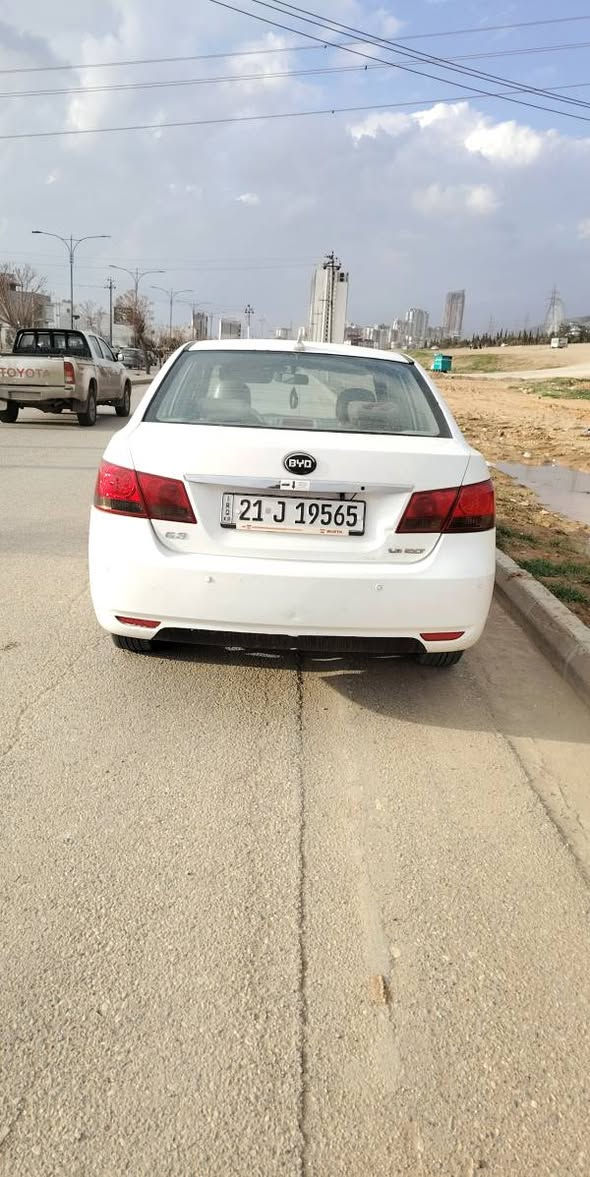 بەناوی خوای گەورە
Byd j3 2014
بیوایدی j3 2014
سعری خوای هەمو بازار
چوار جام کارەبا
سڵایت
Abs
بەسمەیە
گێر عادیو ئۆتۆماتیک
لایت عەدەسەو زینۆن
کوشن جڵد
شاشەو کامێرەو حاسەیە
هەر 5 ویلی کەپە
مەکینەی بیلادی کراوەتە سەر لۆکە
پاتری لۆکە
سەنەوی مانگی 3/2029 بەسەر ئەچێت
سەیارەی دەس خۆمە هی مەعرەز نیە
بەس بۆنیت بۆیاخە لەگەڵ شانەکان بۆنیتی بەرز بۆتەوە
***********
***********
هەردو رەقەم وەتس ئەپو ڤایبەری لەسەرە السليمانية, العراق
