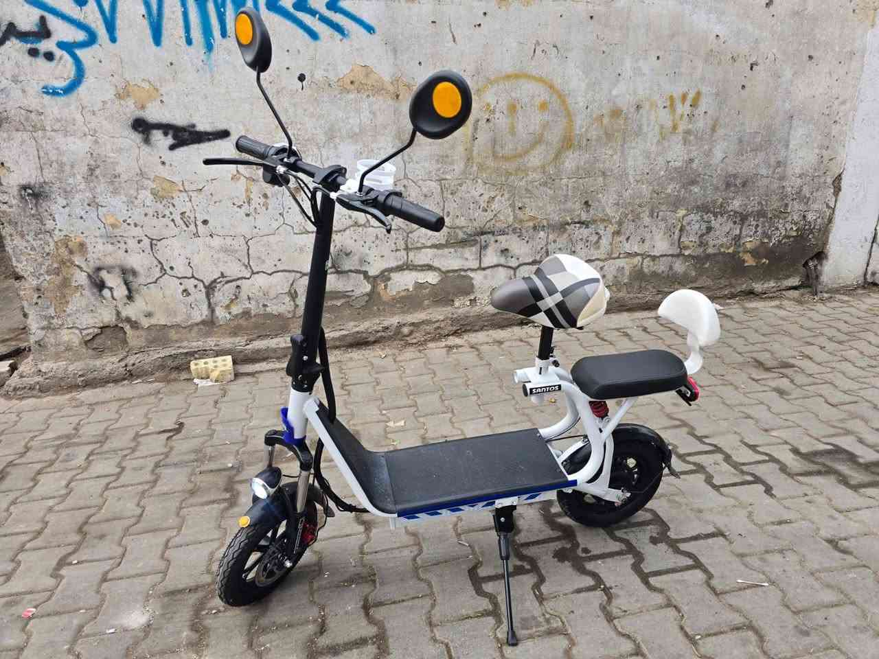 السلام عليكم دراجه شحن ياباني اصلي بطاريه ليثيوم كلش جديدة مابيهه اي نقص رقمي للتواصل ***********
