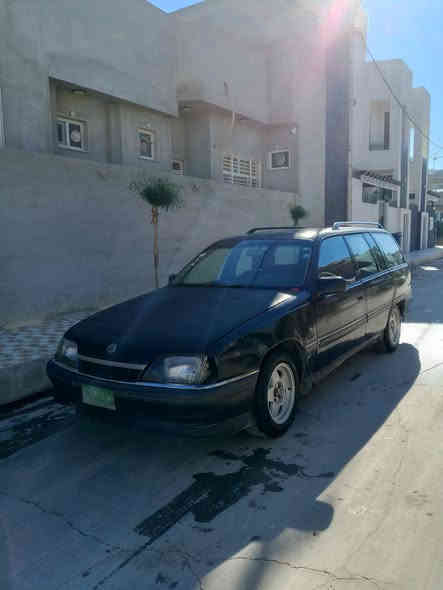 اوميكا استيشن حجم 26 موديل 92 كير عادي سلايت محرك وكير انضاف بيها كابون بانزين وشرط التحويل السعر 11وبيها مجال بسيط شراي خابر ودلل 
***********
***********
