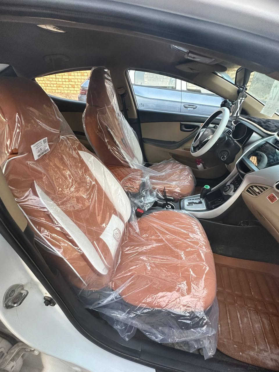 السلام عليكم للبيع والمراوس النترا موديل 12 بيضاء اللون رقم اربيل السعر 90 ورقة وبيها مجال بسيط الطيبين وبقية التفاصيل على الهاتف *********** كربلاء, العراق
