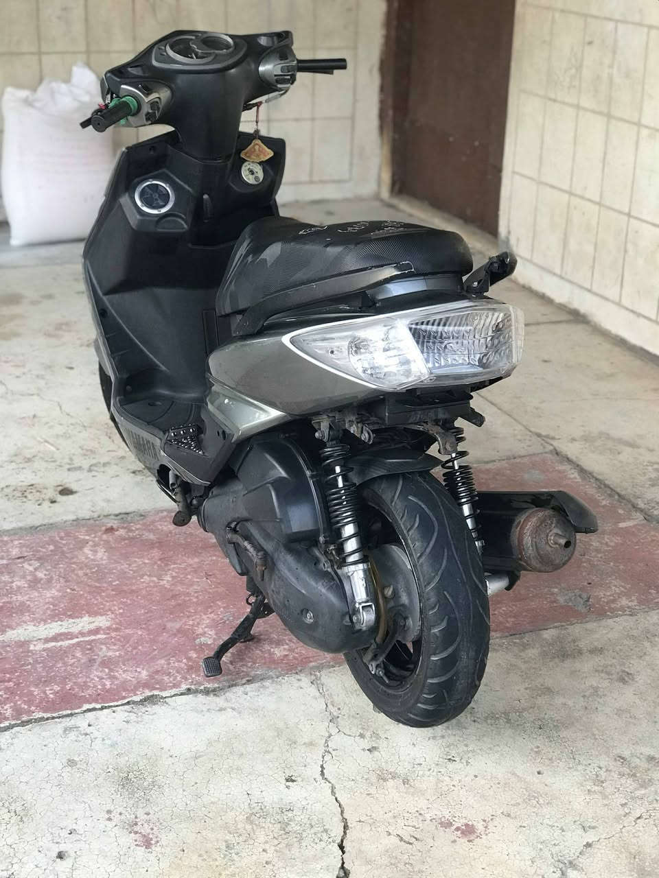 سلام عليكم دراجة سكنس فحل ياباني  البيع دراجه جديده   سكليتر  خطين برغي ممفتوح بيه  كله شغال تزويد كلجات رياضي يداد رياضي جناح رياضي منضومه زنون كهربائية كلهه شغاله دراجة بلاديه عله وضع الشركه  الاسفسار ***********المكان الحله محاويل
