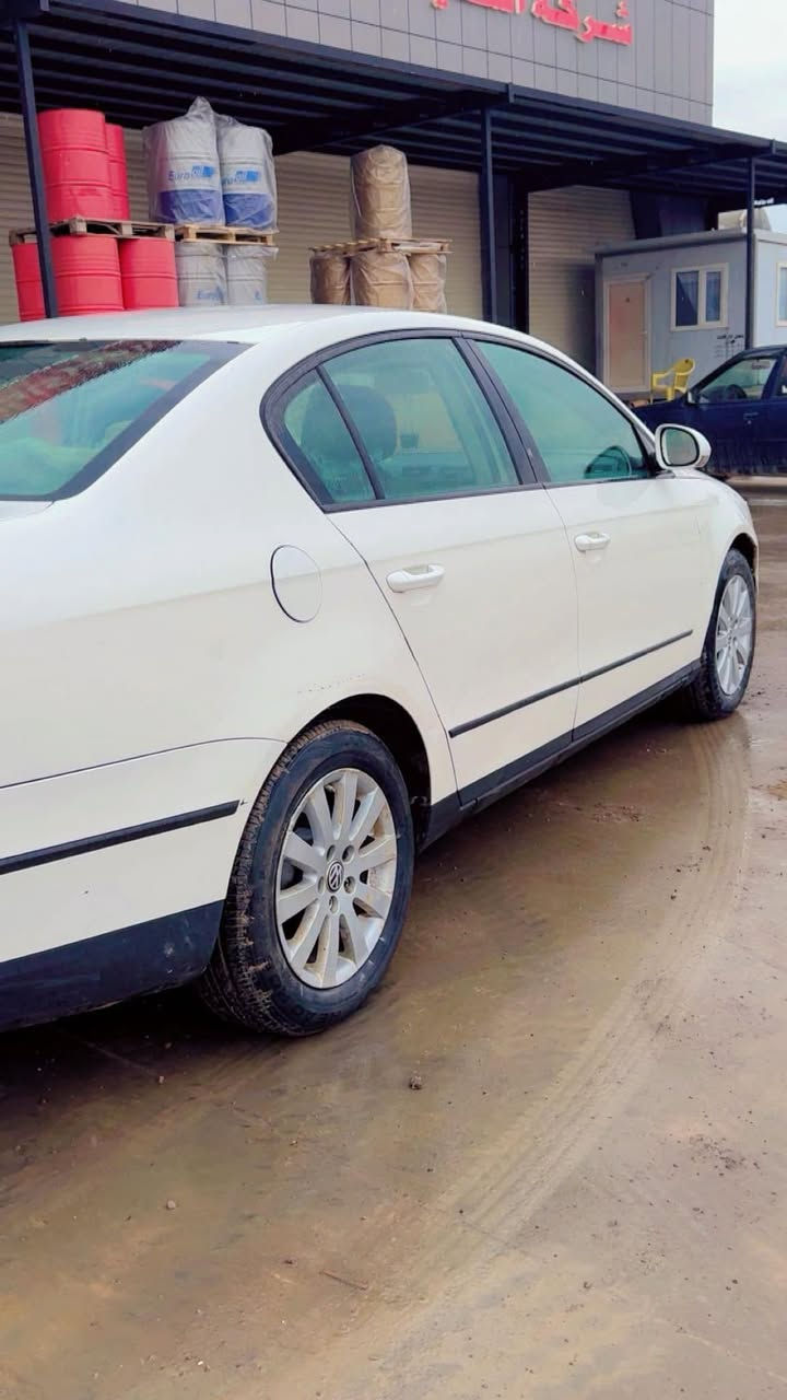 سياره للبيع موديل ٢٠١٠ فول مواصفات السياره آكلين مابيه ولا ضربه رقم كامل دولي محرك ٤ اسلندر تيربو بطاقه بانزين ***********
