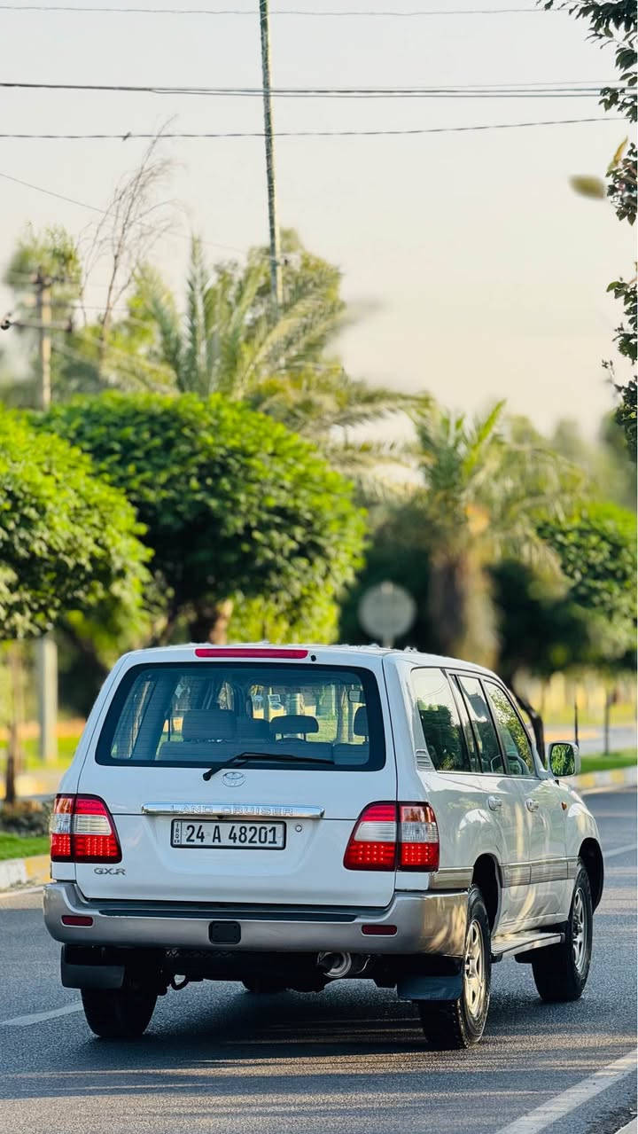 کوردی
سەرەتق بەناوی خوای گەورە تۆیۆتا لاندگروز مودیل ٢٠٠٣ مواسفات GX سێ روبعی ناوزەرد و سەلاجە و جام کارەبا 
سەیارەکە زۆر زۆر ڕێک و پوخت و جوانە سەیارەکە بێ بۆیاخ و شوخت و چاڵە نمونەی جوانیە لە رەسم چۆنە لە واقعی جوانترە گیێر و مەکینە و اکسل و کارەبایی و تاخم پێش و دوای هەموو بەشەرتە دینارەک نەسروفی تێدا نیە رەقەم و سەنەوی نوێیە 
سعری ١٨٩ گەلا و کەمەک مەجال بۆ زانیاری زیاتر ***********_*********** ناونیشان کۆیە
عربی 
سلام و علیکم اخوان 
تۆیۆتا لاندکروز مودیل ٢٠٠٣ مواسفات GX ی داخل بیجی و سلاجە و جام کهربا و داخل فورمیکا 
سیارە حلوە دعامی لدعامی بشرت بدون سبخ و  بدون شوخت بدون نقطە کل علی وضع شرکە 
گیر محرک اکسل کهربایی و عدادات کلە بشرط  رقم سنویە جدید سعر ١٨٩$ ورقە و بیە شویە مجال لتفاصیل ***********_*********** مکان کویسنجاق كويسينجاك, أربيل
