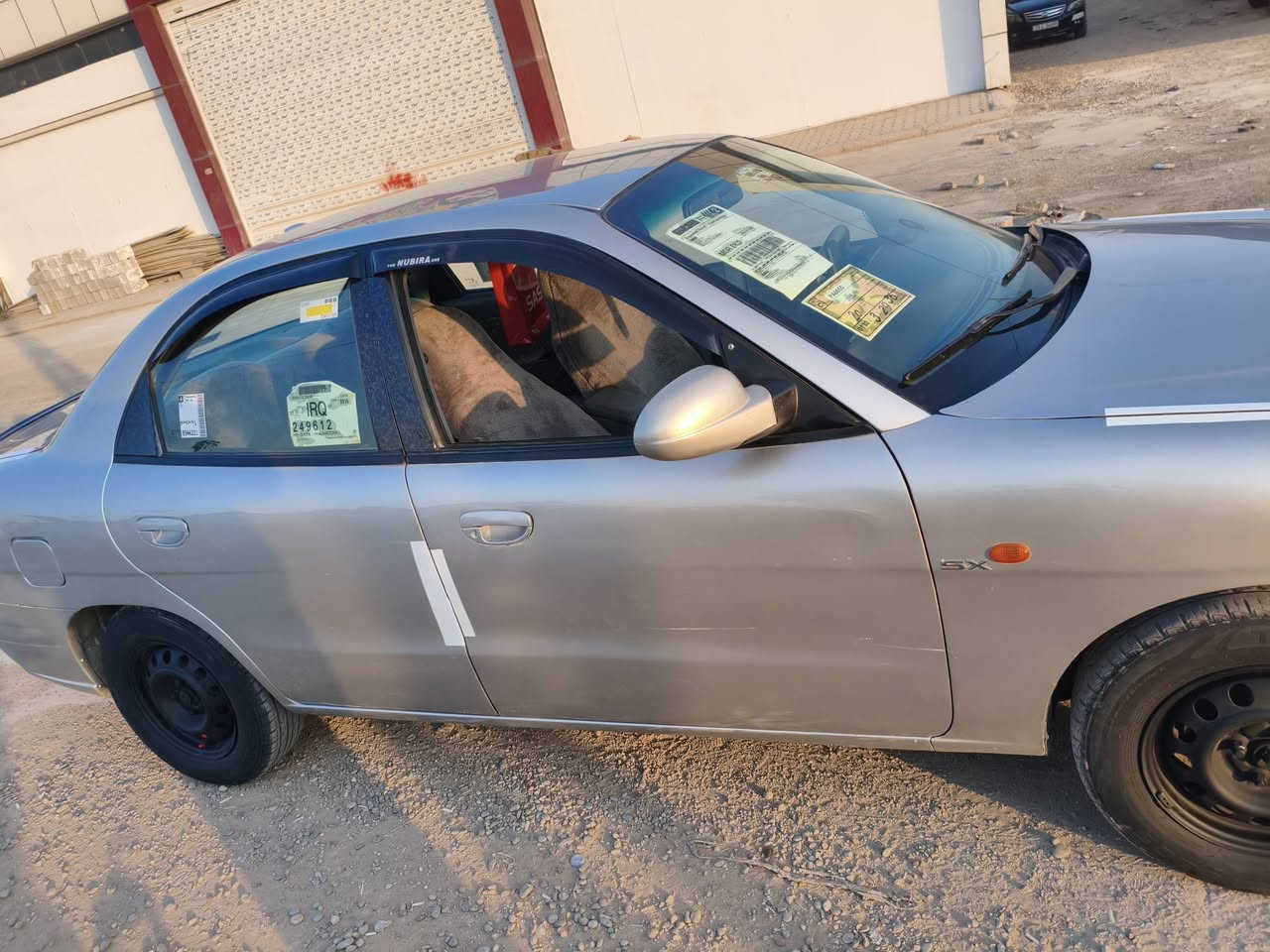 السلام عليكم ورحمه الله وبركاته دايو نوبيرا للبيع موديل 2000
رقم كركوك دولي
دفتر بانزين
محرك شرط 
كير شرط 
سنويه جديده
گير اوتوماتيك 
صبغ جمالية 
السعر 47 وبيه مجال ✅
لتواصل والاستفسار:***********
