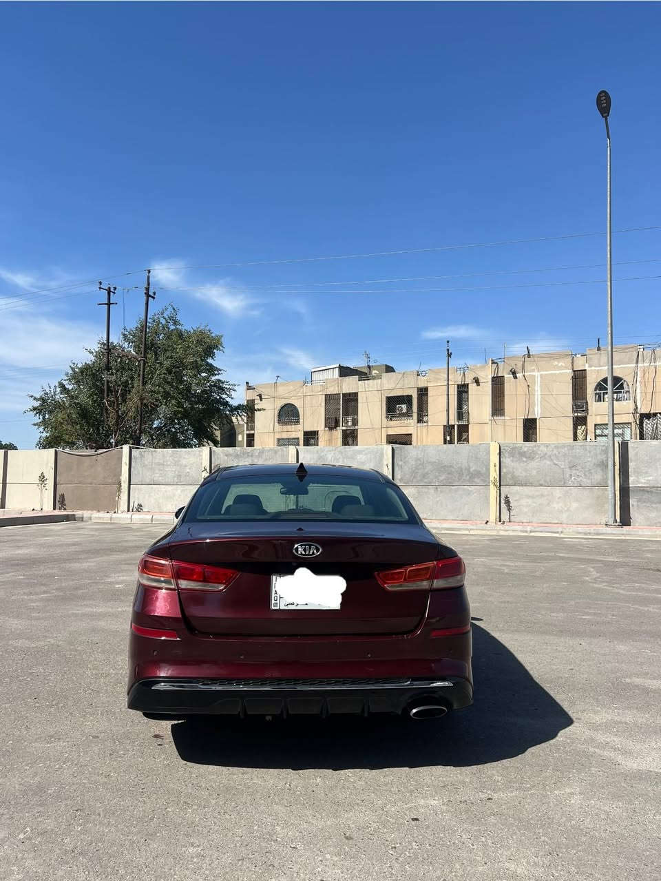 السلام عليكم
كيا اوبتما للبيع موديل 2019 موصفات FE المعروفه 
حادثها فقط الدعاميه الخلفيه ( بدون ايرباك) يعني بدون قطعه ضرر بجم كبس بلادي
كير مكينه مكفول 
السياره ماشيه 77mile وبلنسبه لموديلها ماشي قليل 
سونار السياره السياره موجوده 
السياره كامله مكمله بولش السياره جديد
رقم بغداد بسمي تحويل ثاني يوم 
السعر /147 ورقه 
مكاني / بغداد المنصور 
للاستفسار / ***********
