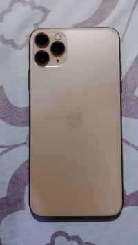 آيفون ١١ برو ماكس • ذاكرة ٦٤ • بطارية ٧٥٪