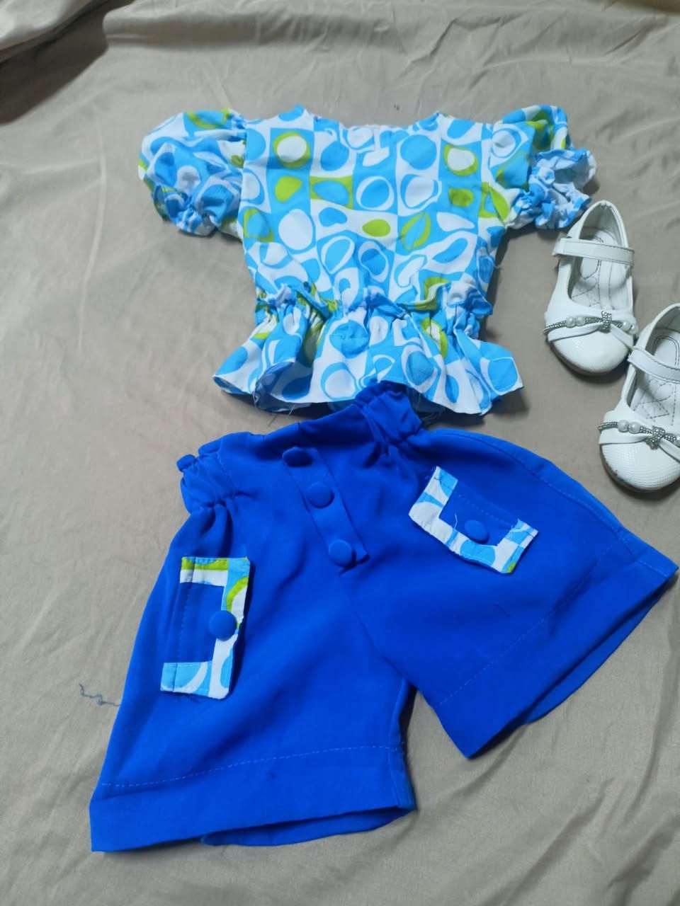 السلام عليكم بنات اخر قطع شي ان مستخدم نضافه فول مال عيد مال طلعه  والاسعار بلاش  اي قطعه ترديها دزيها خاص سعر وقياس مترفر توصيل داخل الديوانيه


**إذا كنت صاحب هذا الإعلان وتريد حذفه لأي سبب، رجاءا أرسل رسالة إلى الدعم الفني**