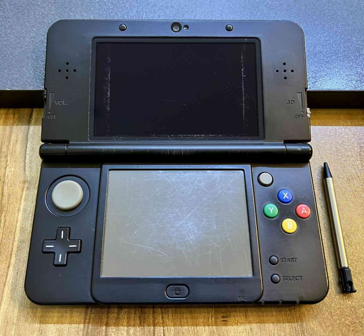 Nintendo New 3DS  + Hello kitty cover plate

نينتندو نيو 3DS  مع كفر هلو كتي

قابل للتهكيـــر حسب الطلب

العنوان: بغداد/ المنصور

#3DSiraq #nintendo #new3ds  #3DS #Retro #نينتندو #ريترو


**إذا كنت صاحب هذا الإعلان وتريد حذفه لأي سبب، رجاءا أرسل رسالة إلى الدعم الفني**