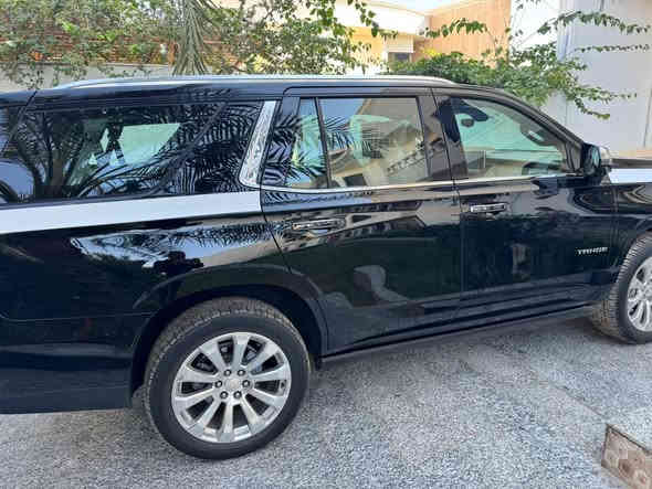 السلام عليكم ورحمة الله للبيع تاهو برايمر 2022 خليجي كفاله عامه فقط بالدعاميه صبغ كد شبر والباقي كفاله ماشيه 67 الف تخم تاير برجستون رقم اربيل تحويل او وكاله حاضر مكانها بالرمادي 
سعرها 528 وبيها مجال قليل 
مواصفات اعلا مواصفات بالتاهو جكات 5 كامرات بانوراما دوسات كهربائيه كشنات كلها كهرباء تدفئه وتبريد الكشنات 3 شاشات ستيرن كهربائي شاحن لاسلكي داتا شو ثلاجه الشراي يتصل 
***********
