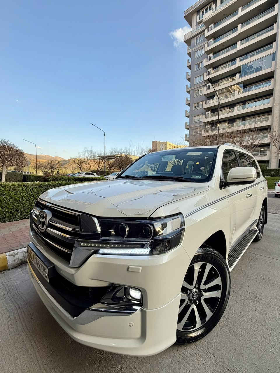 ‎تويتا لاند كروز _ موديل _2019 _ 
‎موصفات.فوول(ساس باب اول) اصلى 

V8.4.600🦅‎.محرك⛓️SAS⛓️

‎بسم الله الرحمان الرحيم

‎ملاحظه رجائن سياره (بدون مراوس)🖐🏼

‎تويتا لاند كروز موديل (2019)  
‎🔶سياره مواصفات GXR.V8
‎🔶سياره (V8) سلندر
‎🔶سياره كفاله عامه دعاميه لي دعاميه 
‎بدون صبغ +بدون شخت + بدون حالوب 
‎بدون رمل  _ بدون حصوه+حتا دعاميات 
 
‎🔶سياره ماشيه (67) الف كيلو فقط حقيقي
‎🔶٤ اطارات و ويل جديد حلو بدوناي نقص 
‎🔶سياره مواصفات (GXR ) ماشاالله حالو 

‎🔶محرك + گير كل بشرت مامفتوح 
‎بدون صوت + بدون دخان 
كل خراز بلادى موجود
‎🔶( مواصفات ويت اديشن) 
‎( صلايت + سلاجه  
‎كوشنات كهرباي ٣ دگم _ حاساس خلفي و امامي_ بصمه + كاميرا بلايت + ٨ ارباگ +  كيج لكزز+ لايتات زينون+ +داغل بيجى+دابل اكسل + سندوق شفط بلادى+ ٣ شاشات بلادى+ شحن موبايل)

‎🔶تحويل بشرت مباشر حول كل جديد

‎🔶مكان سياره سليمانيه 
🔶 ***********
‎🔶سعر (518)ورقه
