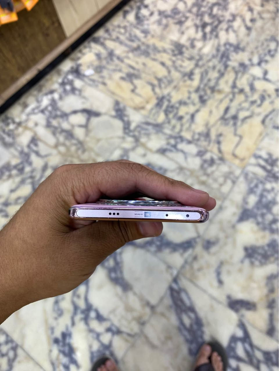 السلام عليكم انفنكس زيرو 40 غني عن التعريف ذاكرة 512 رامات 12 مستخدم سنه وحده وكدامك نظافتة اريدة 220 الف وبي مجال ان شاء الله
*********** 
الحبيبية قرب ساحة الحمزة بغداد, العراق
