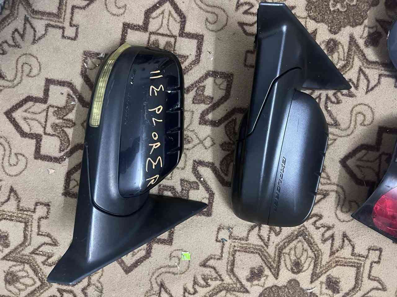سلام عليكم مرايه فورت اكسبلور اصلي تفصيخ عنوان بغداد أكو توصيل جميع المحافظات

***********
