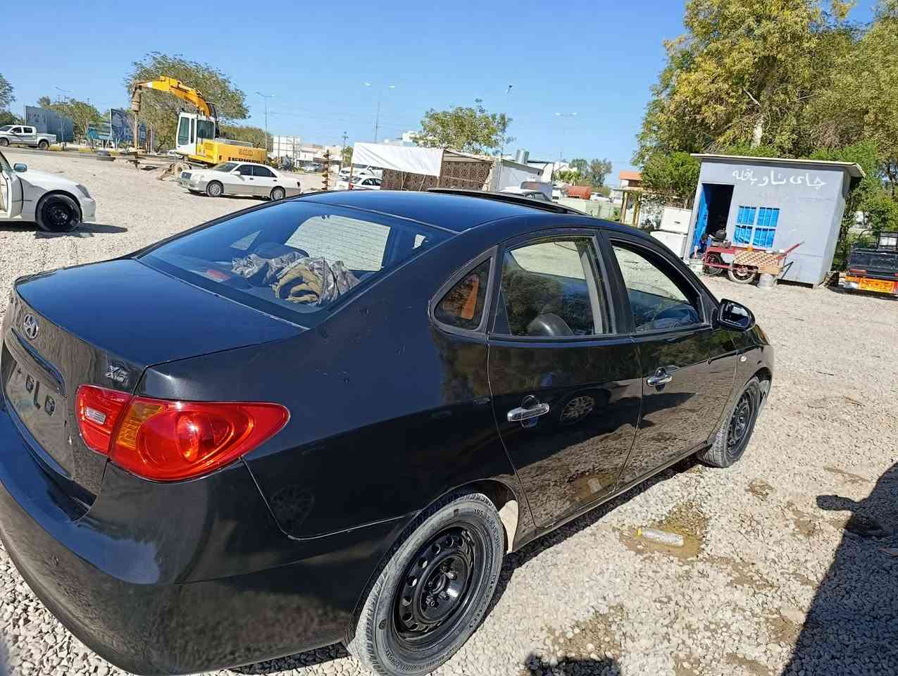 ئەڤانتی بۆ فرۆشتن 
2009
٢٥٠ مەسرفی بوو بۆم تێریتۆ
فوولل فولە
سڵاید 
مەکینە بچووکی دەکشن بەرز
هەموو شوێنێکی تازەیە
و مەسرف کراوە
لە کەلارم 

ئەگەر موشتەری نیت تەلەفوون مەکە لەگەل ڕێزدا…
0777 885 8481
ئاڵوو گۆر ئەکەم بە سلڤەر وەکوو ئەمەی خۆم پاک بێ
