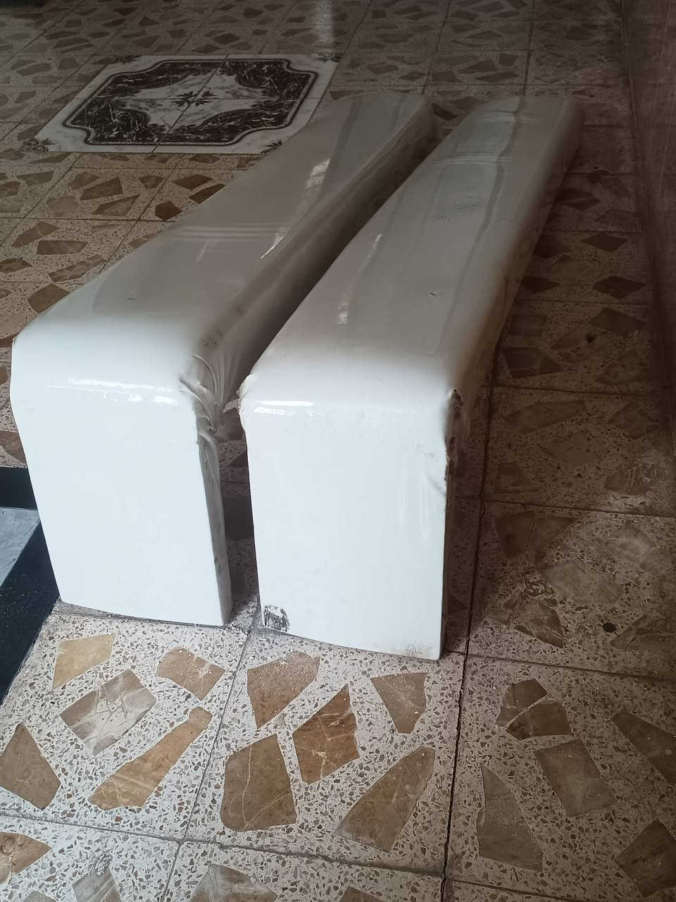سلام وعليكم مسطبات للبيع جدد انضاف فول ***********

