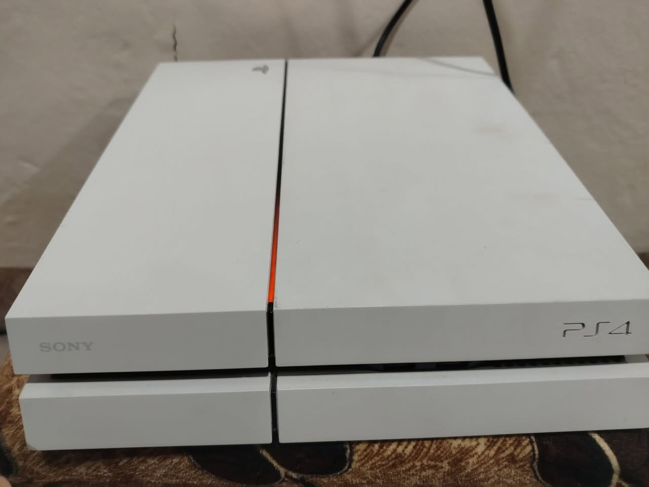 للبيع بلي مهكر نضام 9 نوعيه فات
سعر ٢٤٠ نضافه 100 عنوان أيسر موصل برطله
ما متواجد عل فيس  ***********
