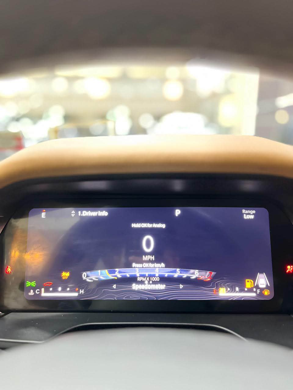 جيب بدون فتحة موديل ٢٣ ماشية ١١ الف ***********،
مكانها زيونة سعرها ٢٥ الف ٢٥٠ ورقة  
*الحادث موضح بفحص جاملغ خلفي مع بابين صبغ وجاملغ امامي بارد.
