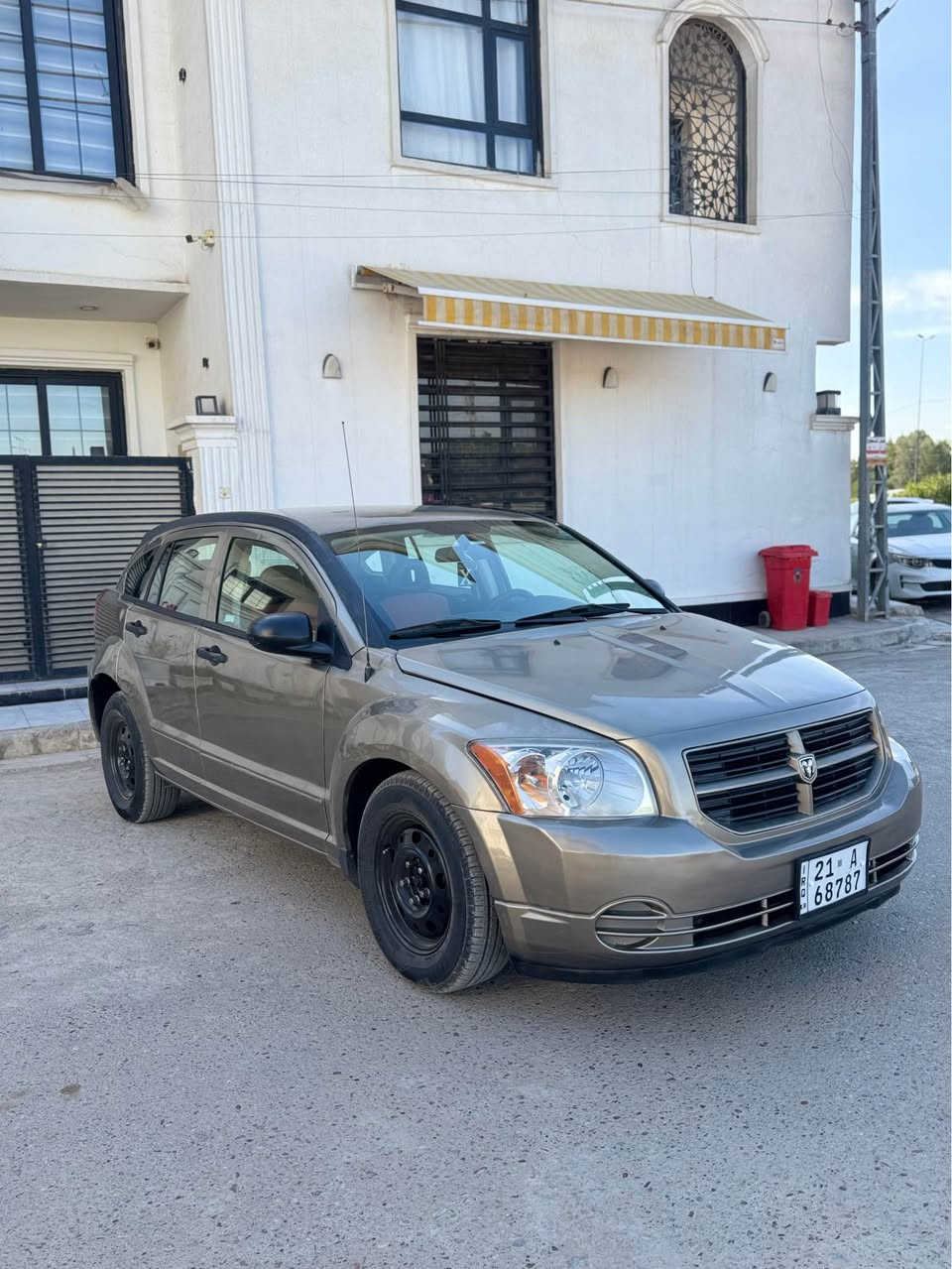 السلام عليكم/***********
 دوج كاليبر رقم سليمانية جديد سنوية هزه جديدة تريد تحويل او وكالة موديل 2007 سيارة جاهزه من كلشي كير مكينة صدر تخم تاير تبريد ثلج اي نقص ما بية مكان سيارة 
بغداد الدورة 
السعر 60 بية مجال 
*********** بغداد, العراق
