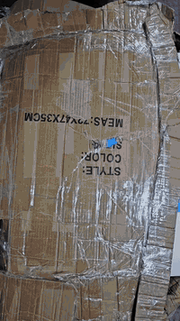 من علي اورجنال للاصلي فقط للجمله والمفرد  توفر لدينا HOKA هوكا اورجنال...