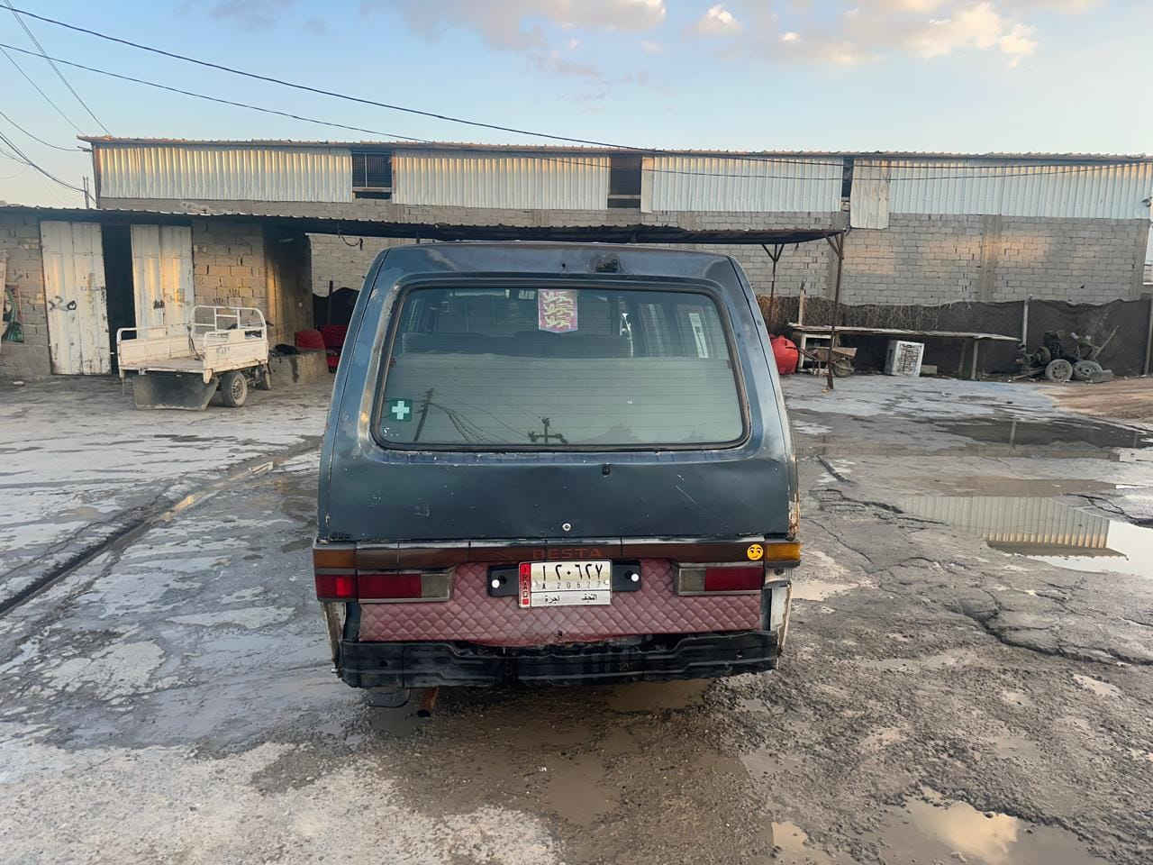 السلام عليكم شباب كيه بستة موديل 94 رقم نجف راعيها بالحله والسيارة بل حله رقم الماني سعر 33 بيها حصل كاز  مكلف بلنشر هاذا رقم صاحبه ***********
