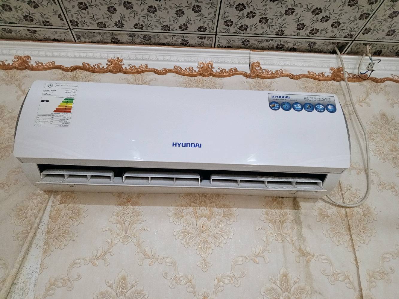 سلام عليكم سبلت 2 طن للبيع قطعة داخلية هونداي والخارجية ميديا السعر 300 والشراي يدلل الرقم *********** 