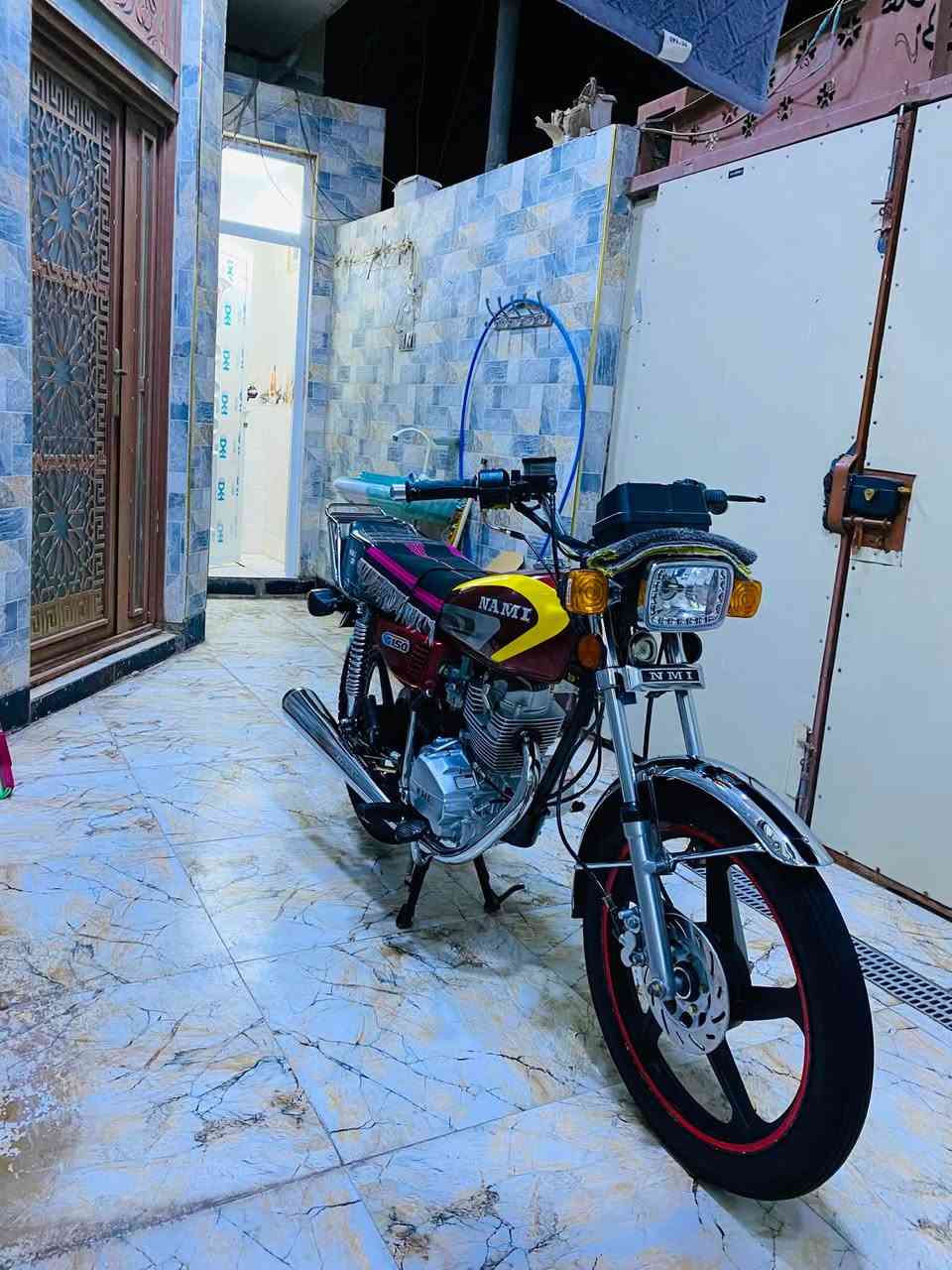 سلام عليگم 👋دراجه البيع )نوع نامه 5كير )مكفوله كفاله عامه شلعه ومعدل )دراجه جديده اجدد من الصوره (أوراق سگنر 7)(***********📞) 🛂
