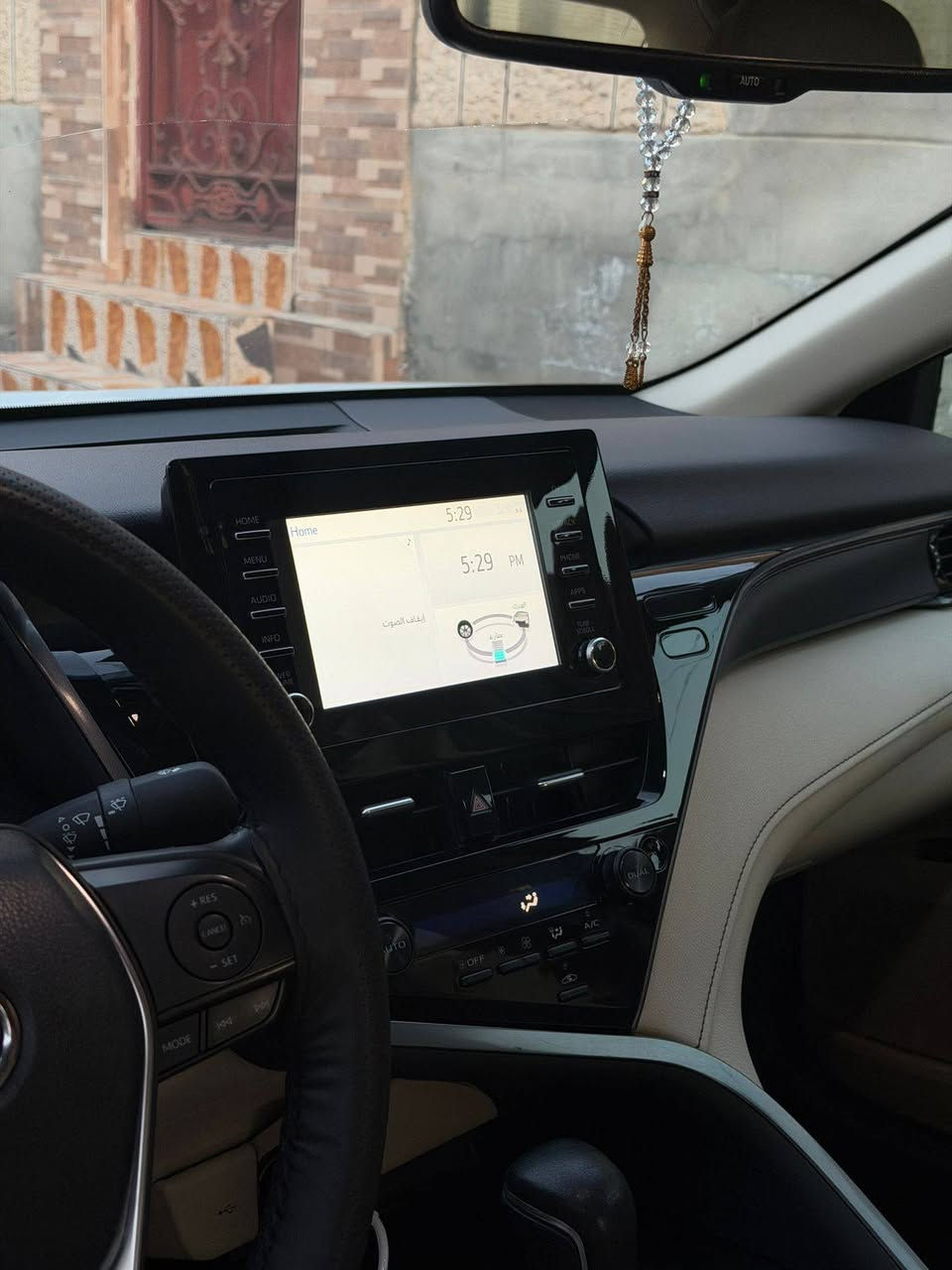 كامري خليجي هايبرد موديل 24 السياره ماشيه 48  مواصفات GLE عبد اللطيف فول مواصفات برده حساسات شحن لاسلكي السياره كفاله عامه عدى شويه ملاحظات بالدعاميه الاماميه السياره عليها تغليف PPF السعر 250  وبي مجال قليل حك الجيه اي استفسار الاتصال ع الرقم *********** متواجد واتساب ع الرقم مكان السياره الانبار الخالديه
