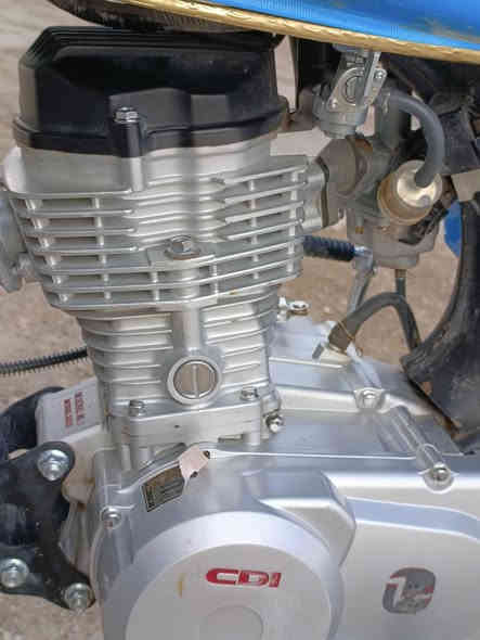 بيع مستعجل سونلنج  2025.    4كير

الدراجه ما مفتوحه مكينه خير من الله بيه نقوصات بصيطه 

المحرك مكفول تيرات جدد 

سعره 550 مال مستعجل 

***********
