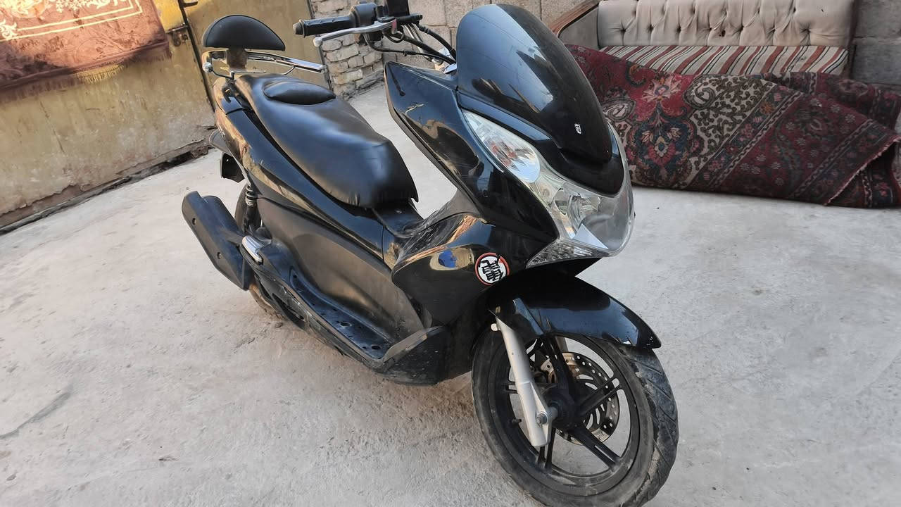 جيل اول دراجه حلوه ونظيفه
نقص فقط ستان تعليك و قفل الصندوق
مكينه ناعمه مكفوله من الفتح *********** متواجد واتساب
السعر 1300
