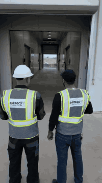 حوّل شمس العراق إلى أصل من أصول شركتك الثابتة ☀️🏭

في بيئة الأعمال التنافسية اليوم، لم تعد الطاقة مجرد فاتورة شهرية تُدفع، بل هي مورد استراتيجي يمكن إدارته بذكاء.
نحن في "طاقة العراق المتجددة" ندرك التحديات التي تواجه القطاع الصناعي والتجاري في العراق، من تذبذب الشبكة الوطنية إلى تكاليف المولدات والوقود الباهظة.
💡 لماذا التحول للطاقة الشمسية الآن؟
تقليل النفقات التشغيلية (OPEX): استبدل تكاليف الديزل المستمرة بنظام يولد لك الكهرباء مجاناً لعقود.
استقرار الإنتاج: أنظمة هجينة (Hybrid) تضمن استمرارية عمل خطوط الإنتاج دون انقطاع.
عائد استثمار (ROI) سريع: مع سطوع شمسي عالٍ في العراق، فترة استرداد رأس المال للمنظومات التجارية أصبحت قياسية.
🛠️ دورنا الهندسي: نقدم حلولاً هندسية متكاملة تبدأ من دراسة الأحمال، وتصميم النظام بأحدث البرمجيات، وصولاً للتنفيذ بمعايير عالمية.
لا تدع تكاليف الطاقة تستنزف أرباحك. استشر مهندسينا اليوم لدراسة جدوى مخصصة لمنشأتك.
📞 للتواصل والاستشارات: 

​***********
*********** 
 🌐 موقعنا/العنوان: بغداد حي الجامعة /  أربيل شارع ال 100 بالقرب من الترمينال 
#طاقة_العراق_المتجددة #طاقة_شمسية
