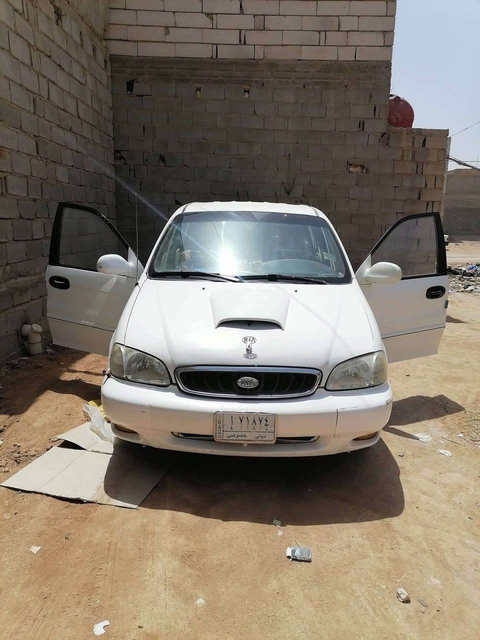 السلام عليكم اخواني ..عندي.هاي السياره كيا كرنفال موديل ٢٠٠٠ مكينه مسكر كير عادي السياره مال جناي مكينه وكير حلوات تبريد نقص كمبريسر ..سنويه لل٣٠ بسمي مشروع وطني .مكان السياره بكربلاء 
اريد مراوس بكيه حمل على باب الله اريد استرزق اخوتي الي عنده ليقصر
***********/***********
