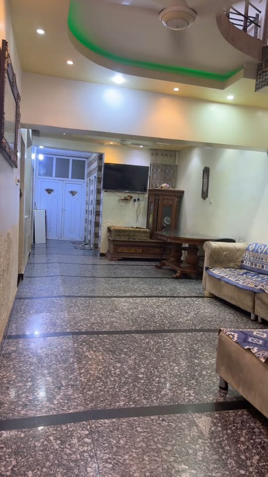 السلام عليكم دار للبيع البلديات مقابيل الاطفاء المساحة 240متر بسعر مناسب
‭0770 977 4473‬
