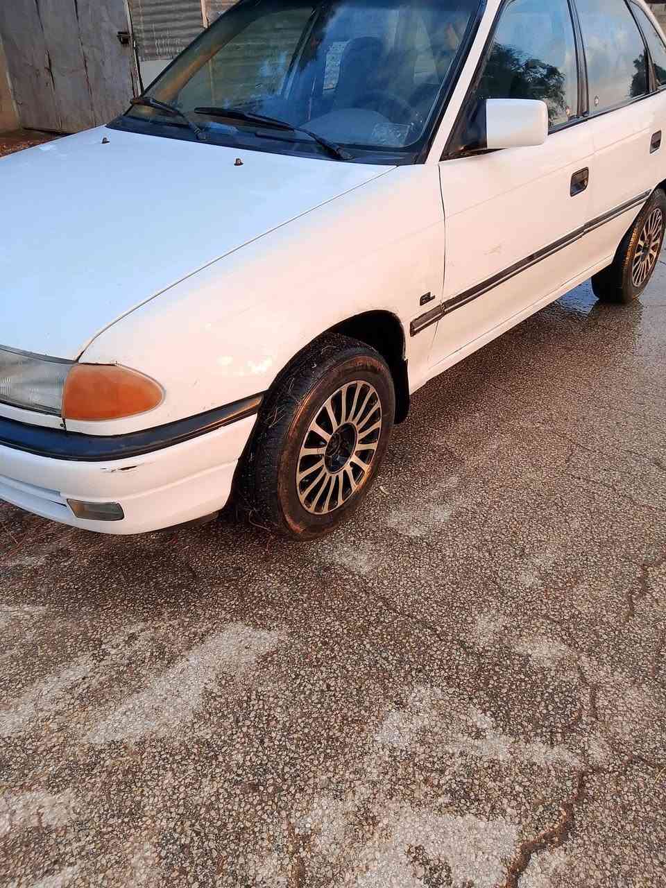 سياره استرى للبيع موديل 93 رقم نينوى الماني للاستفسار على الرقم ***********/***********
