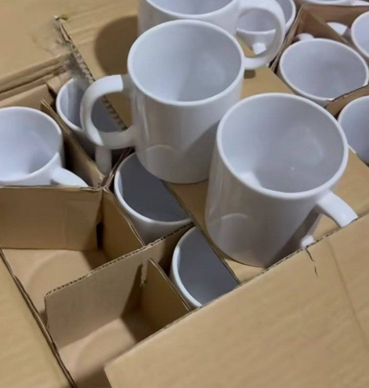 جيتكم بعروض جديدة بمناسبة الشهر الفضيل 😍
رمضان كريم علينا وعليكم جميعا🌙⭐
مبخرة حجم 7 سم بألف ونص 
مبخرة حجم 8 ونص ب2250
مبخرة حجم 9 سم بالفين ونص 
مبخرة حجم 11سم ب3000
فرش شعر ب1750
علب بخور قطعه بألف قطعتين بألف ونص 
محدد ايراني بالفين 
محدد ملكي ببيو ب3750
نص لولو ابيض +اوف وايت الكيس ب750
شذر الكيس بألف 
كوب سادة ابيض بألف 
كوب ملون من الداخل بألف


**إذا كنت صاحب هذا الإعلان وتريد حذفه لأي سبب، رجاءا أرسل رسالة إلى الدعم الفني**