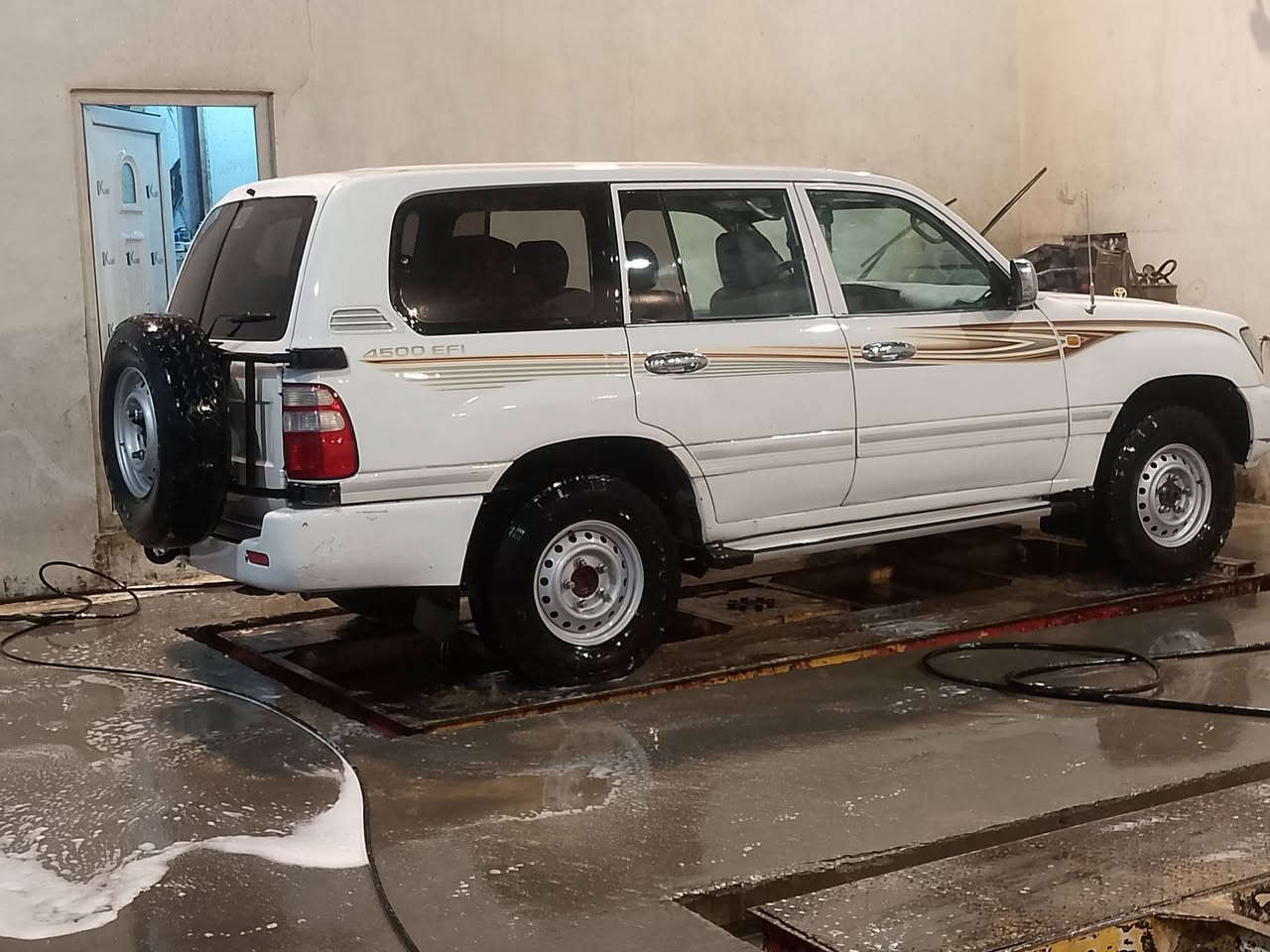 السلام عليكم
لاندكروز مونيكا موديل 2000 رقم بغداد انگليزي باسمي فول عميه مابيها مواصفات 
مكينه 4500 كير عادي دبل تانكي سبير علاك الفور ويل ملغي دواخل جديده مكفوله من  الگلبه والگص بيها صبغ قطع ابيع حزام الكهربائيات كلها شغاله تبريد نقص كمبريسر لاطش الوجه مالته حداديه 60 بالميه مكانها بالنجف للاستفسار الخاص مفتوح السعر 115$ 115$


**إذا كنت صاحب هذا الإعلان وتريد حذفه لأي سبب، رجاءا أرسل رسالة إلى الدعم الفني**