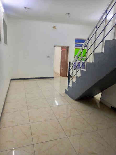 متوفر الان #بيت #للايجار في حي العسكري الثاني شارع 60 قرب مدرسة القبس
البيت طابقين
!!!!! #السعررررررر 250 الف مع الماء والكهرباء
الطابق الاول يحتوي على غرفة و استقبال و صالة و مطبخ و صحيات
الطابق الثاني يحتوي على غرفة و صالة
البيت كلش نظيف ومرتب 
!!!!!!!!!

للاستفسار اكثر اتصال او واتساب على الرقم
***********
***********
