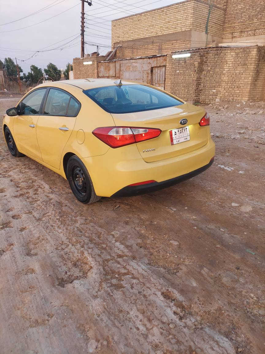 السلام عليكم كيا فورتي ٢٠١٥ تكسي بسمي سنويه ٢٠٢٨ رقم بغداد مشروع وطني حادثها بل منشور سياره جاهزه كبل للشارع مكاني بغداد سعرها مناسب خابره على الرقم ***********
