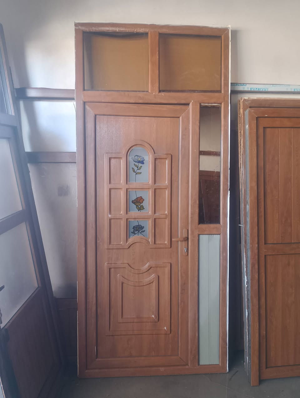 السلام عليكم ورحمة الله وبركاتة
وصلتنه وجبه جديده من ابواب وشبابيك بلاستك مستخدم ونضيف ابيض +جوزي احجام وقياسات مختلفه واسعار مناسبه يوجد لدينا معمل تصغير حسب القياس الي تريده 
العنوان الشرقاط ساحل الأيمن قريه شكرا شارع العام محلات الحمودي 
هاتف ***********
