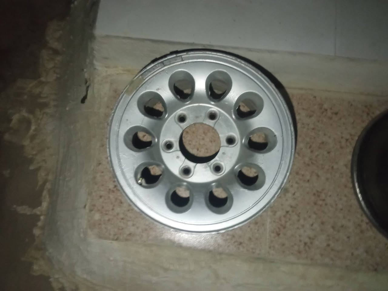 السلام عليكم تخم ويل دمعه للبيع حجم 14 نضيفات كلش مكاني بابل الحمزه الغربي خيكان ***********
