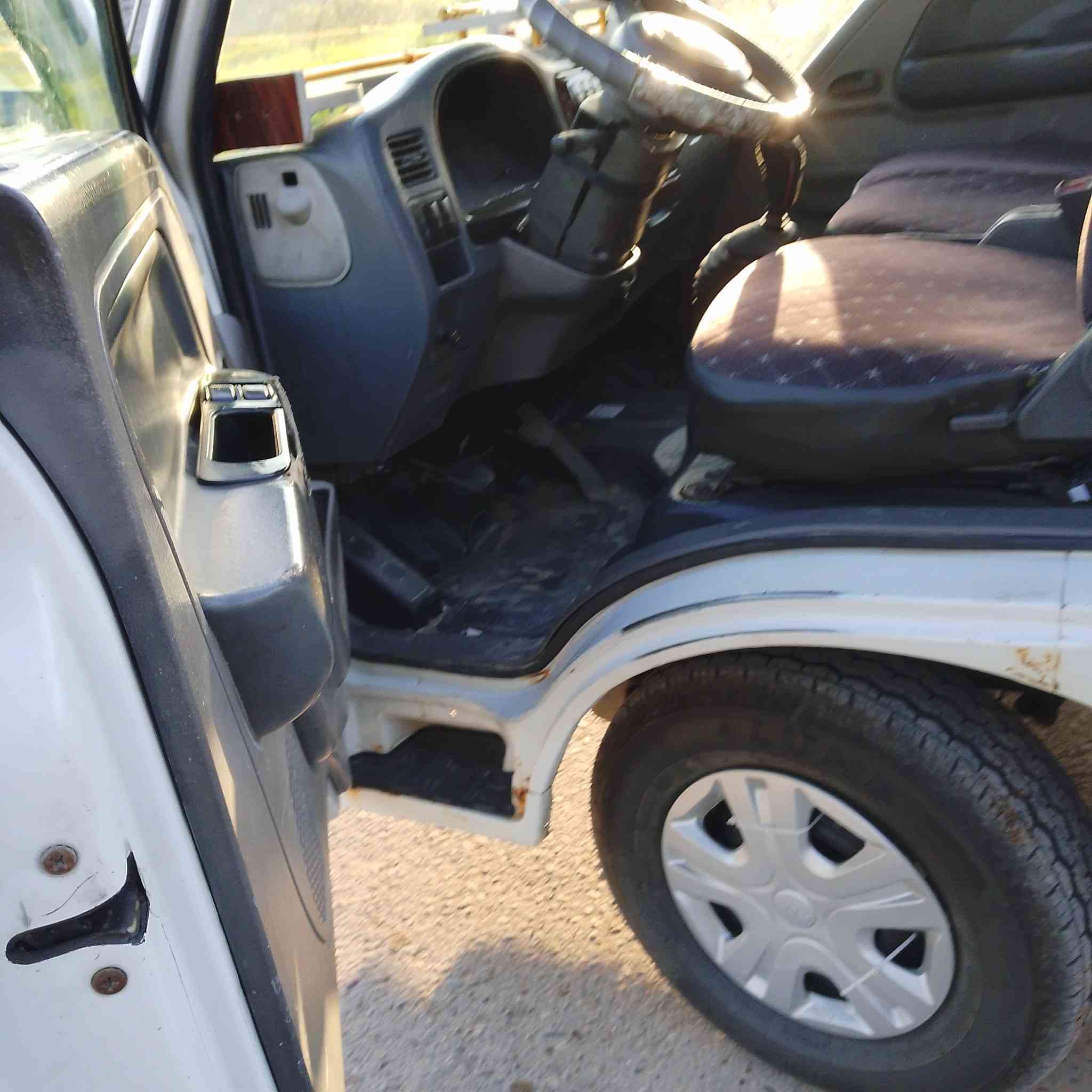 السلام عليكم كيه فونتيره ام عيون موديل ٢٠٠١رقم انبار الماني تحويل ثاني يوم مكفولةمن محرك وكير وصدرتخم تاير سياره مال جناي سبعه جنكال صدر جديد شاصي مكفول   سياره على وضع شركه نضيفه حيل سعر ٧٠بيهامجال قليل عنوان بغداد تاجي رقم موبايل ***********=***********=***********
