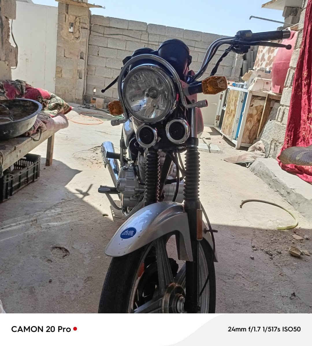 سلام عليكم دراجه دايوند. عضم للبيع موديل 23. اوراق أصولي دراجه جديده نكره سلف كهربائيات شغاله دراجه خير  
من الله سعر مليون وربعميه وخمسين كربلاء المقدسة  رقم الهاتف ***********

