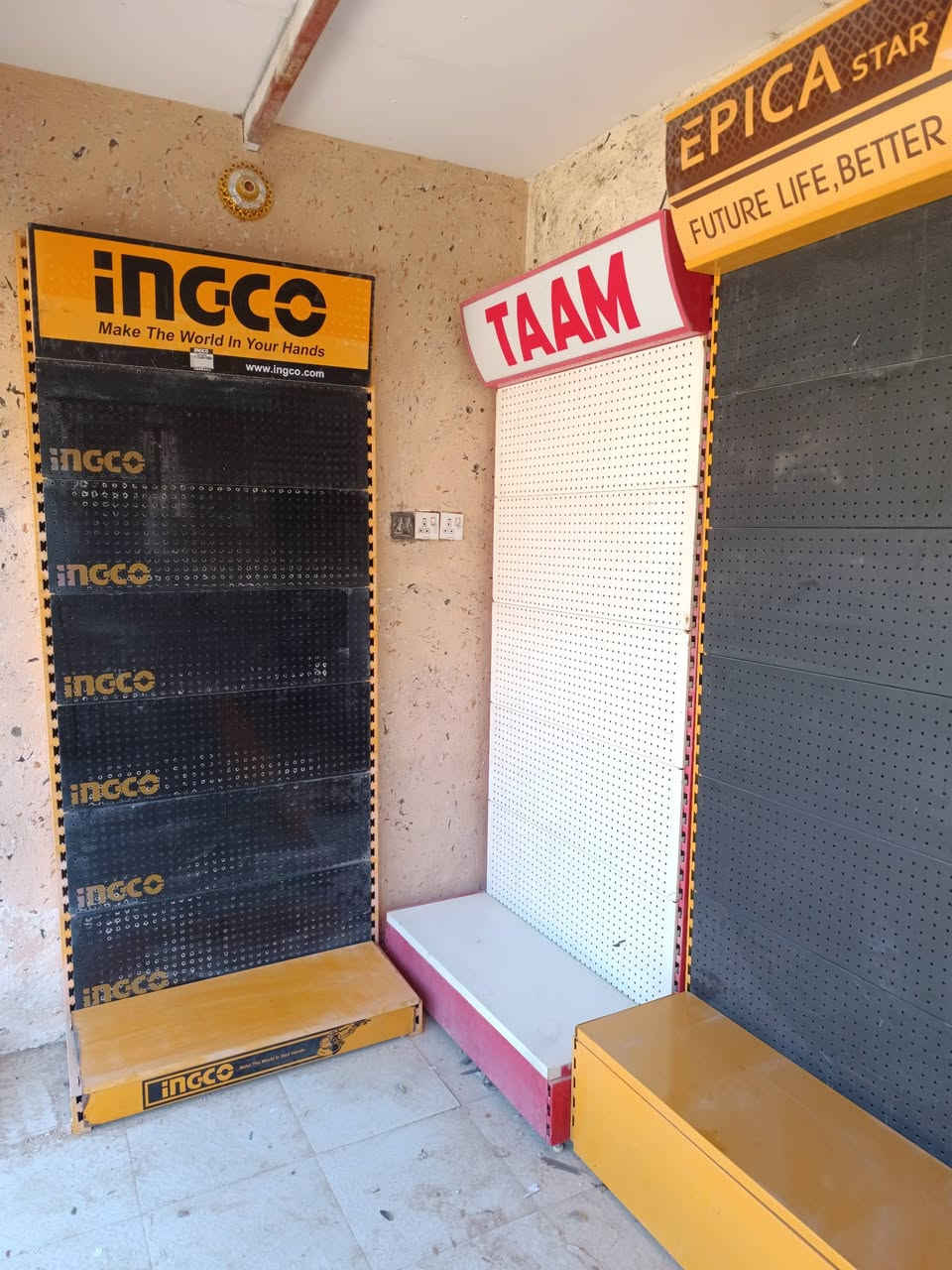 عارضات عدد 4 للبيع
السعر كلهن بـ 100
***********
