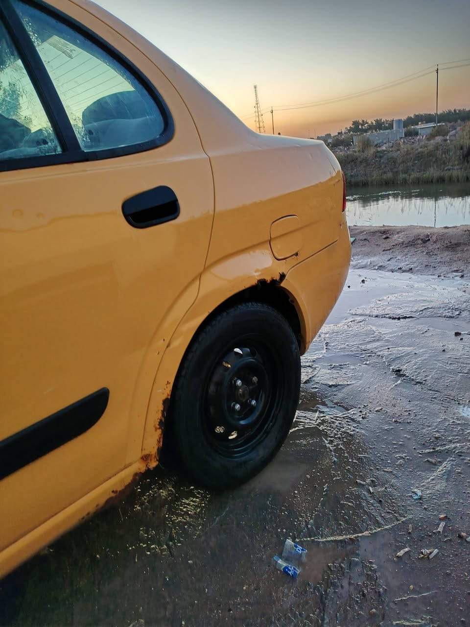 طيبه مديل ٢٠١٥ سياره بيه نقوصات مثل ما موضح بيه خياساَت مابيه ضربه مكفوله +سياره محولبه السعر ٢٨ وبيه مجال مكاني الديوانيه***********
