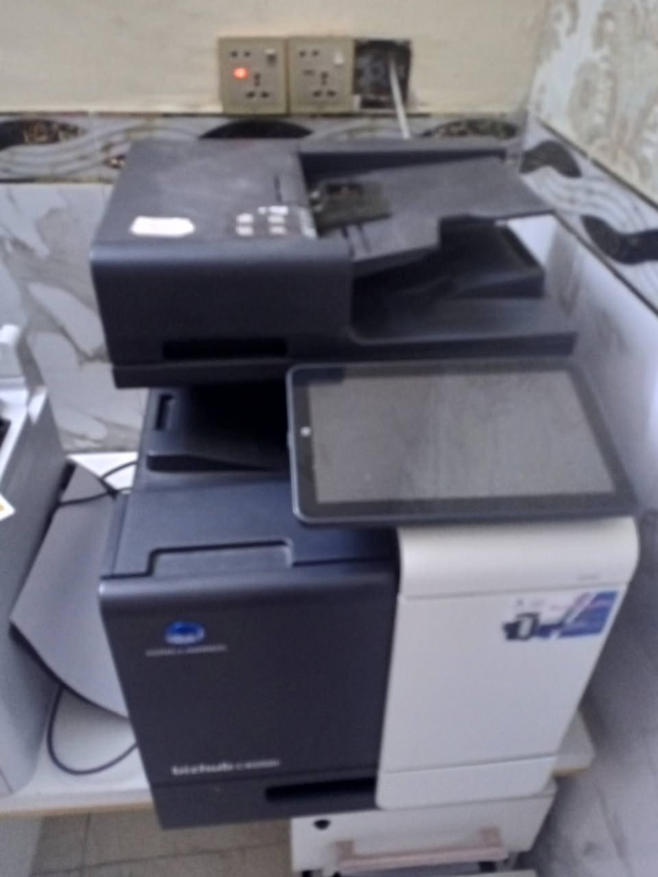 طابعة بزهاب c4050i
الاصدار الحديث 
طابعين بيه 30 الف نسخة 
طابعة ليزرية كاملة المواصفات 
سعره 450 الف وبيه مجال
مكانه بغداد 
مراسلة ع خاص


**إذا كنت صاحب هذا الإعلان وتريد حذفه لأي سبب، رجاءا أرسل رسالة إلى الدعم الفني**