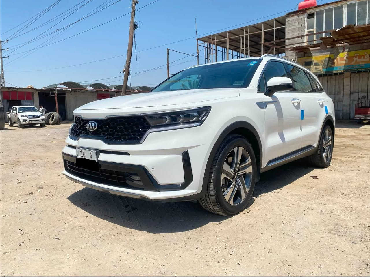 سلام عليكم 
KIA SORENTO 
كيا سورنتو 
موديل 2021 
خليجي

مواصفات 
١ بصمه أبواب وتشغيل 
٢ تشغيل عن بعد 
٣جنطه كهرباء 
٤ شاحن وايرليس 
٥   ٧راكب 
٦ كشنات جلد ابيضّ 
٧     ٦سلندر 
٨ مكينه مكفوله من فتح وتبخير وتنقيص 
٩ كشنات خلف السائق كهرباء 
١٠ بردات أبواب 
١١ مودات قياده 
١٢ تبريد ثلج ❄️ 
١٣ كامره اماميه وخلفيه 
١٤ كامره إماميه ودادشو 
١٥ شاشه كبيره 
١٦ ماشيه 73 الف 
١٧ جرس 🛎️ ١٢٠ شرط 
١٨ لايت زنون
١٩ تحكم ستيرن 
٢٠ تقفيل الجام من بعد 
٢١ كشنات الاماميه تحكم
٢٢.   ٣ قطع تبريد 
٢٣ رقم قادسيه جديد 
٢٤ مري شفط وترحيب 
______________________________________________
السعر ٢٦٠ وبيها مجال قليل 

ملاحضه بسيطه بيها رصعه بل جنطه فقط والباقي كفاله عامه 
______________________________________________
الاتصال على الرقم  ***********
